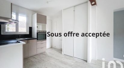 Apartment 1 room of 25 m² in Vert-le-Petit (91710)