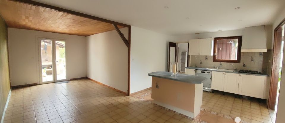 Maison 4 pièces de 99 m² à Coutras (33230)