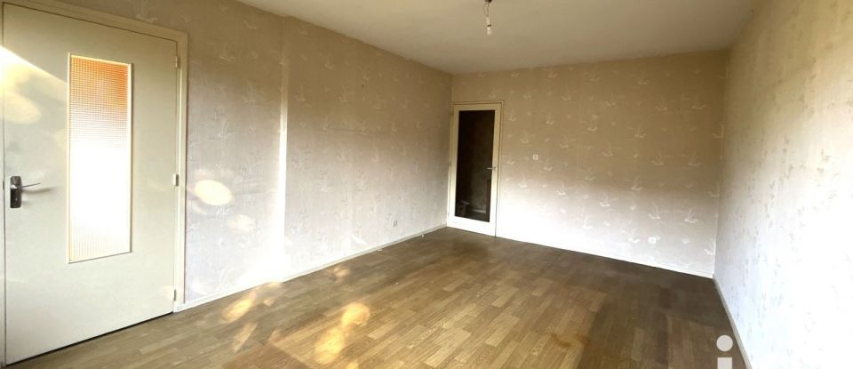 Appartement 4 pièces de 83 m² à - (74940)