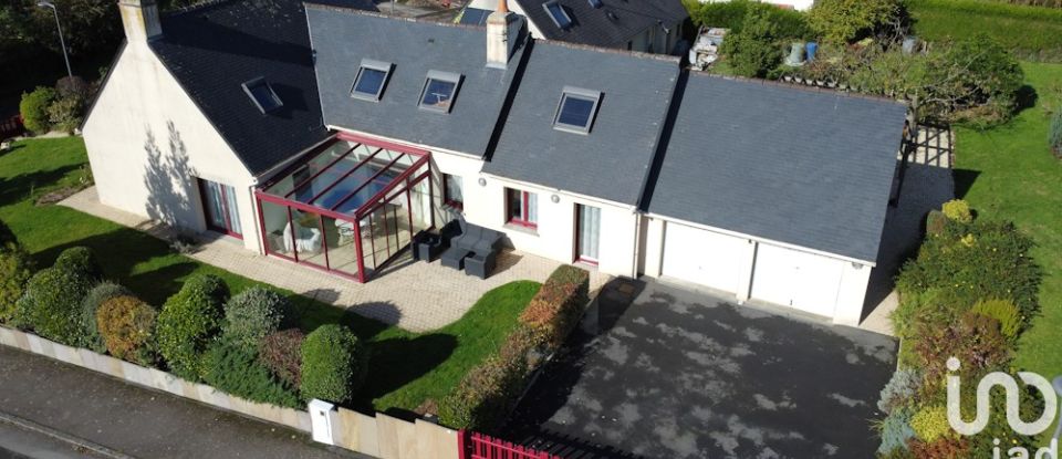 Maison 7 pièces de 190 m² à Liffré (35340)