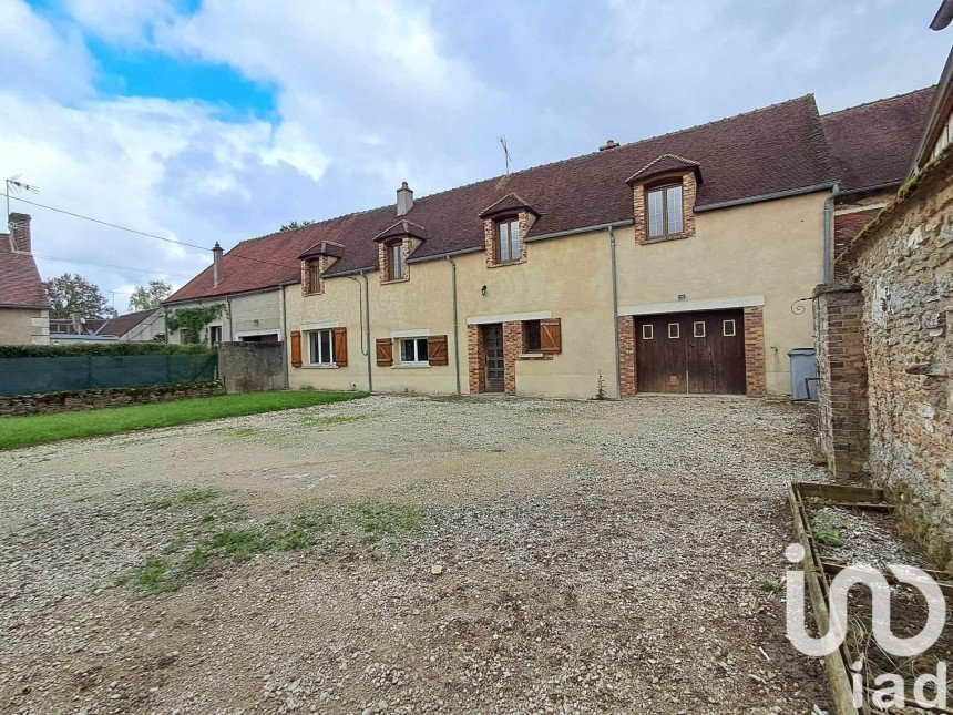 Country house 7 rooms of 191 m² in Marolles-sous-Lignières (10130)