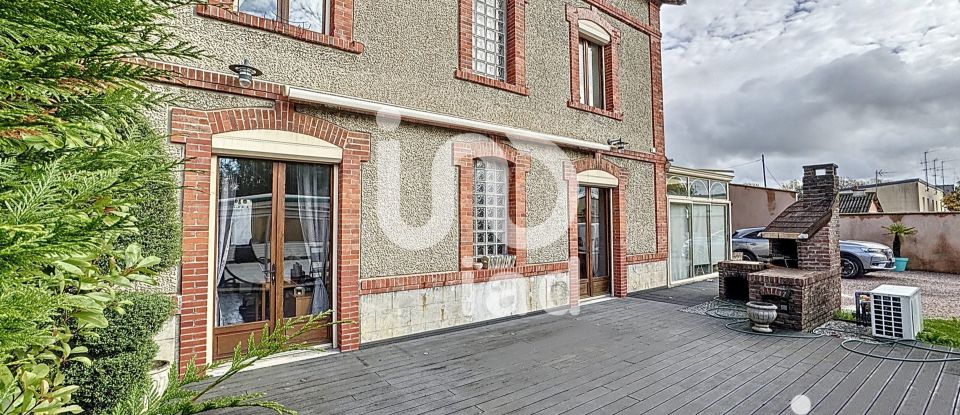 Village house 9 rooms of 240 m² in Pontfaverger-Moronvilliers (51490)