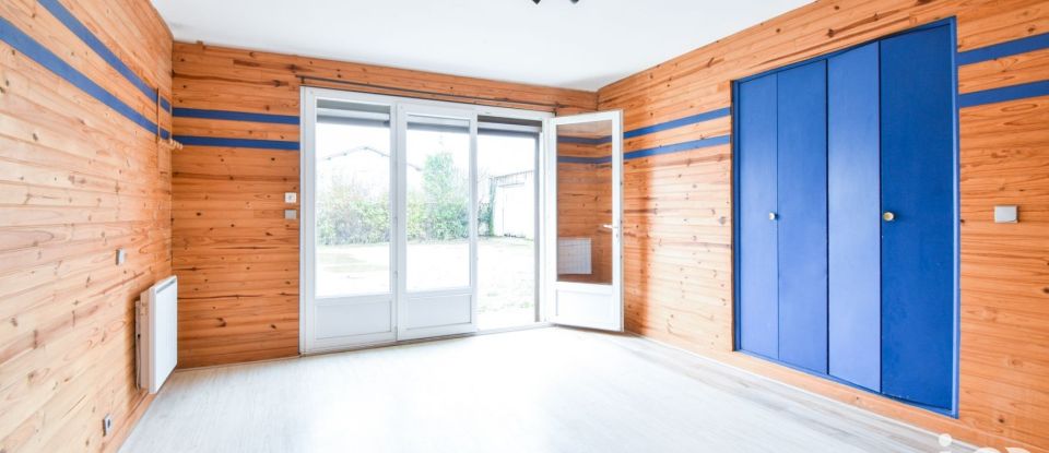 Maison 9 pièces de 194 m² à Saint-Jean-du-Falga (09100)