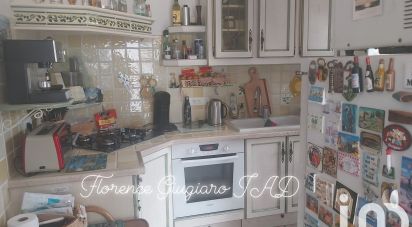 Traditional house 4 rooms of 95 m² in Sanary-sur-Mer (83110)