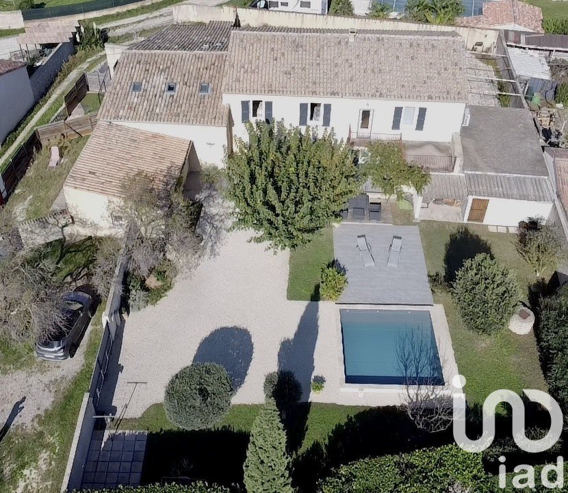 Farm 7 rooms of 165 m² in Donzère (26290)