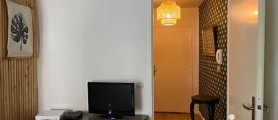 Apartment 2 rooms of 45 m² in Saint-Denis (93200)