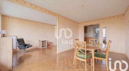 Apartment 3 rooms of 74 m² in Le Thillay (95500)