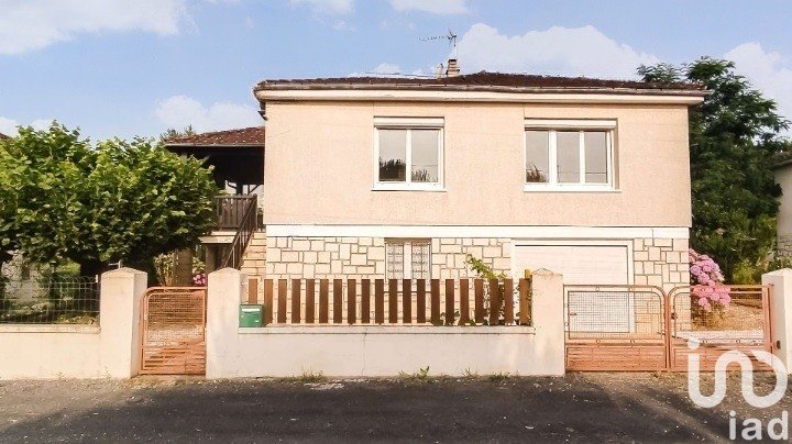 Maison 6 pièces de 102 m² à Souillac (46200)