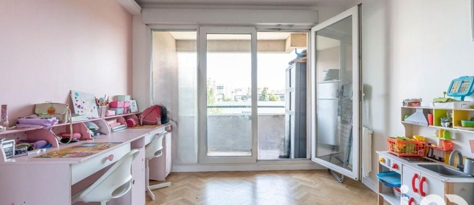 Apartment 4 rooms of 91 m² in Alfortville (94140)