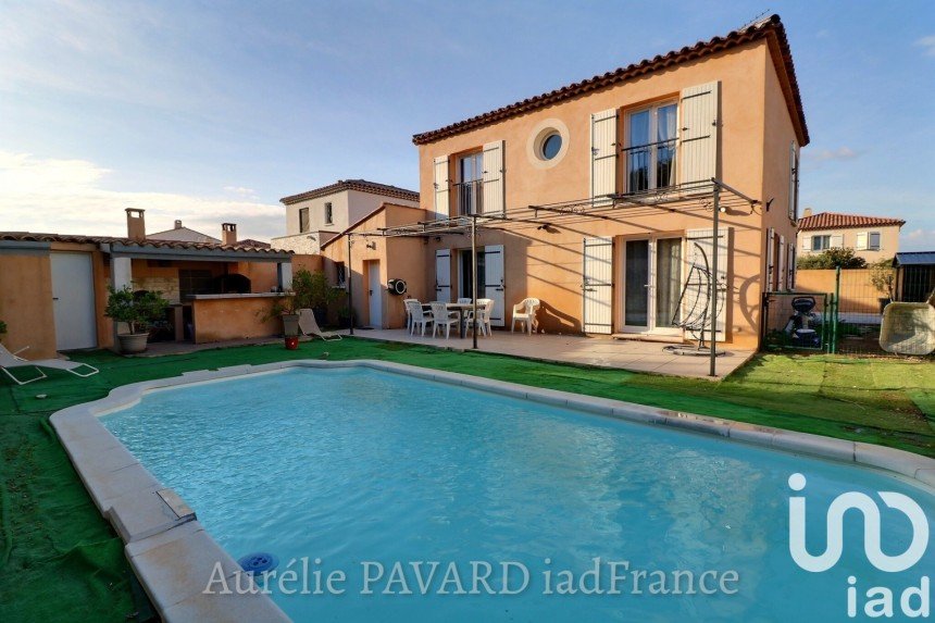 Traditional house 4 rooms of 122 m² in Châteauneuf-les-Martigues (13220)