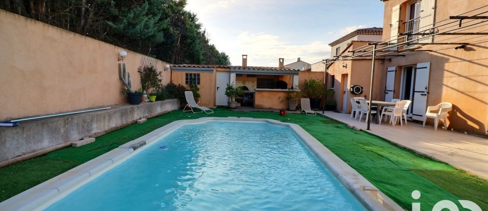 Traditional house 4 rooms of 122 m² in Châteauneuf-les-Martigues (13220)