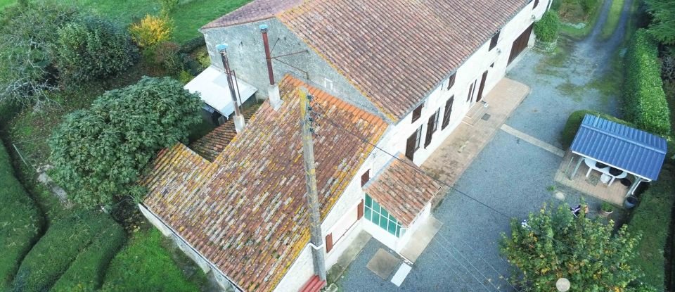 Maison 6 pièces de 160 m² à Xanton-Chassenon (85240)