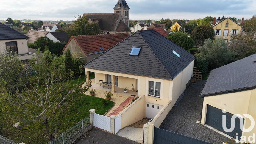 Maison 7 pièces de 167 m² à Champhol (28300)