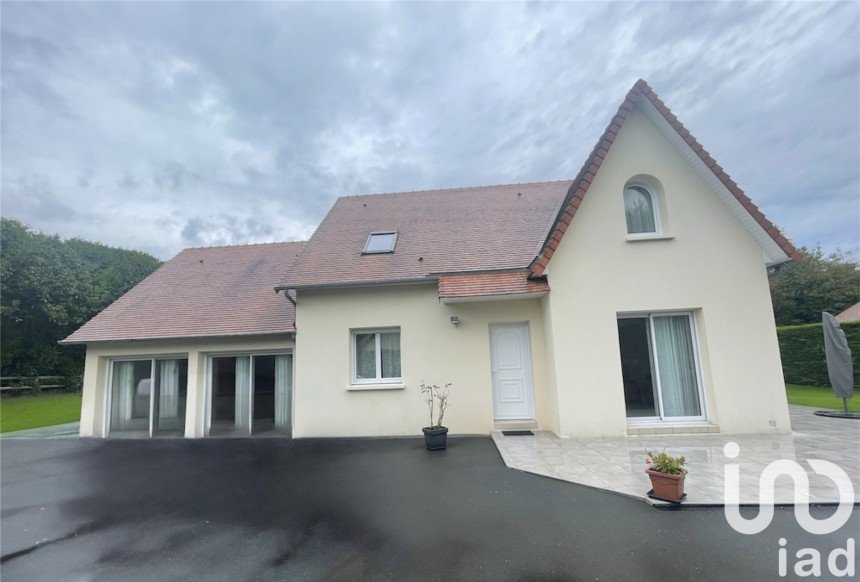 House 6 rooms of 137 m² in Tourgéville (14800)