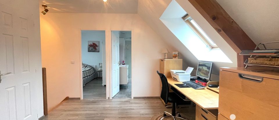 Maison 6 pièces de 137 m² à Tourgéville (14800)