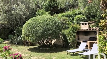 Traditional house 5 rooms of 151 m² in Grasse (06130)