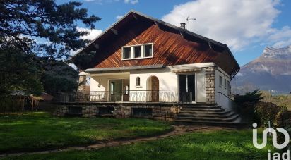 House 5 rooms of 145 m² in Chamoux-sur-Gelon (73390)