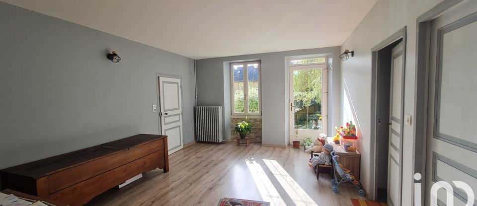 Maison 7 pièces de 160 m² à Rouez (72140)