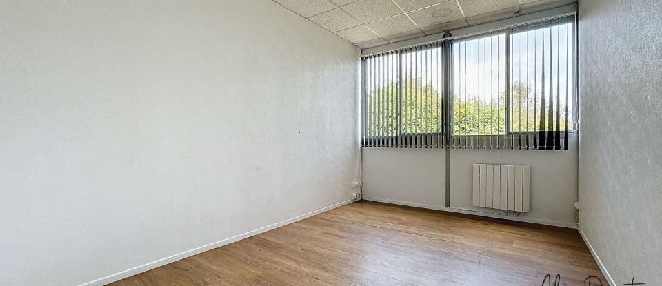 Maison 8 pièces de 203 m² à Brix (50700)