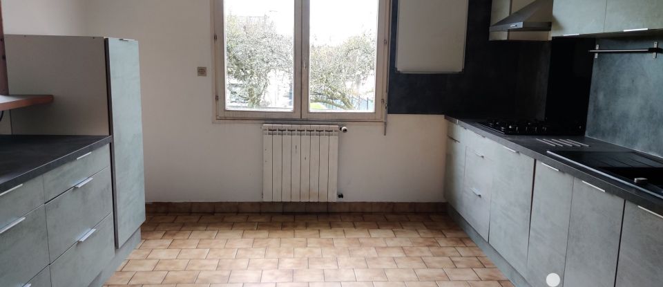 Maison 5 pièces de 112 m² à Guiscriff (56560)