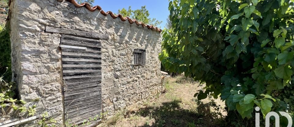 Maison 10 pièces de 241 m² à Saint-Paul-en-Forêt (83440)