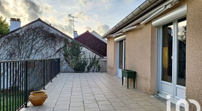 House 4 rooms of 90 m² in Fontenay-Trésigny (77610)