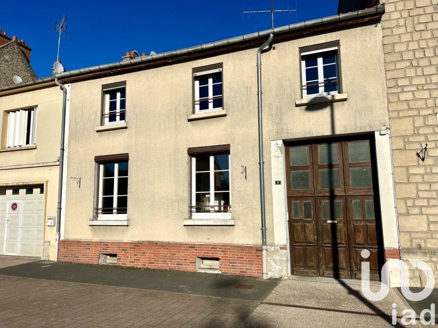 Traditional house 6 rooms of 117 m² in Vitry-en-Perthois (51300)