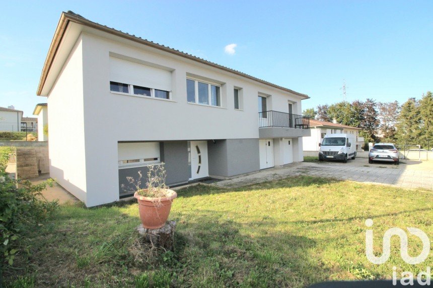 Maison 4 pièces de 139 m² à Uckange (57270)