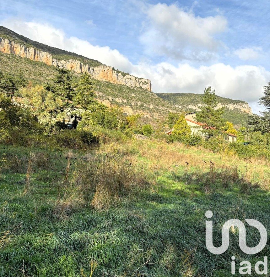 Land of 1,300 m² in Millau (12100)