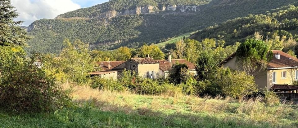 Land of 1,300 m² in Millau (12100)