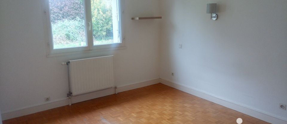 Maison traditionnelle 4 pièces de 90 m² à Châteaudun (28200)