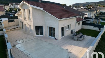 Pavillon 5 pièces de 126 m² à Châtillon-en-Michaille (01200)