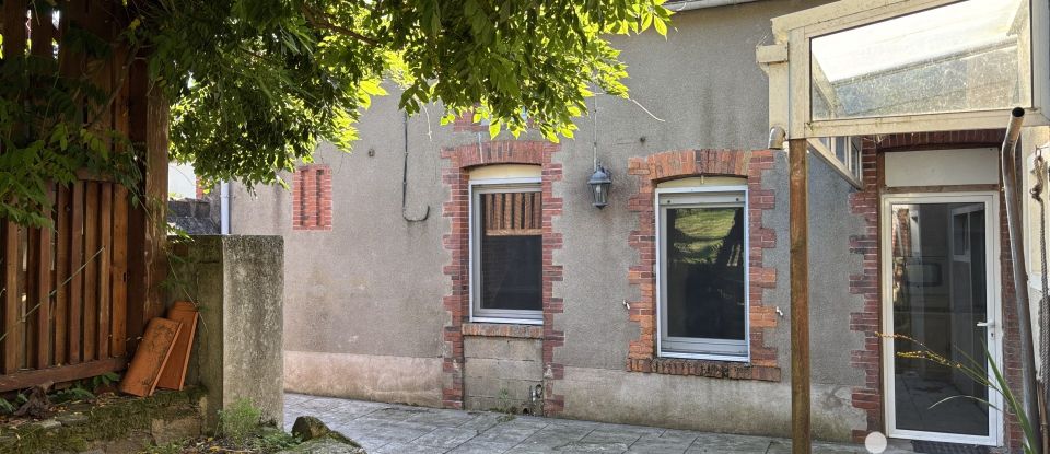 Maison traditionnelle 6 pièces de 146 m² à MONTREVAULT (49110)