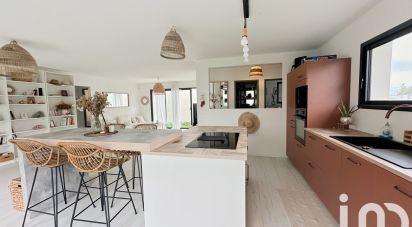 Maison traditionnelle 5 pièces de 117 m² à Saint-André-de-Cubzac (33240)