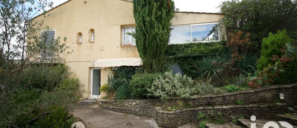 Maison 15 pièces de 350 m² à Puyméras (84110)