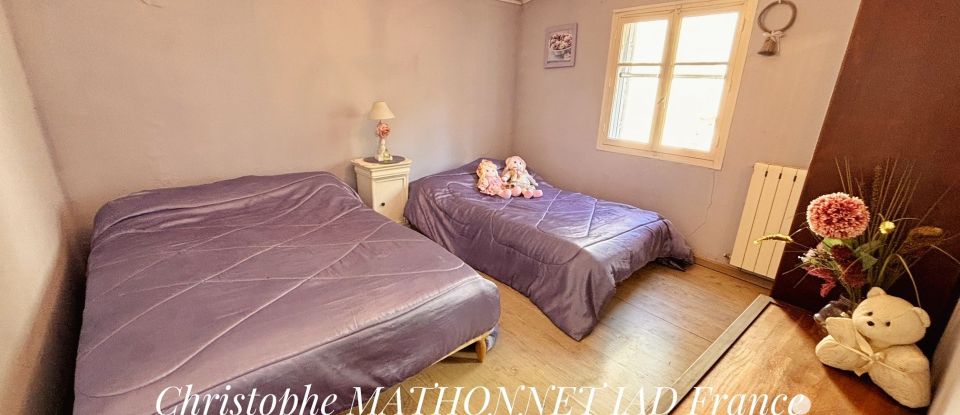 Maison 4 pièces de 81 m² à Saint-Maximin-la-Sainte-Baume (83470)