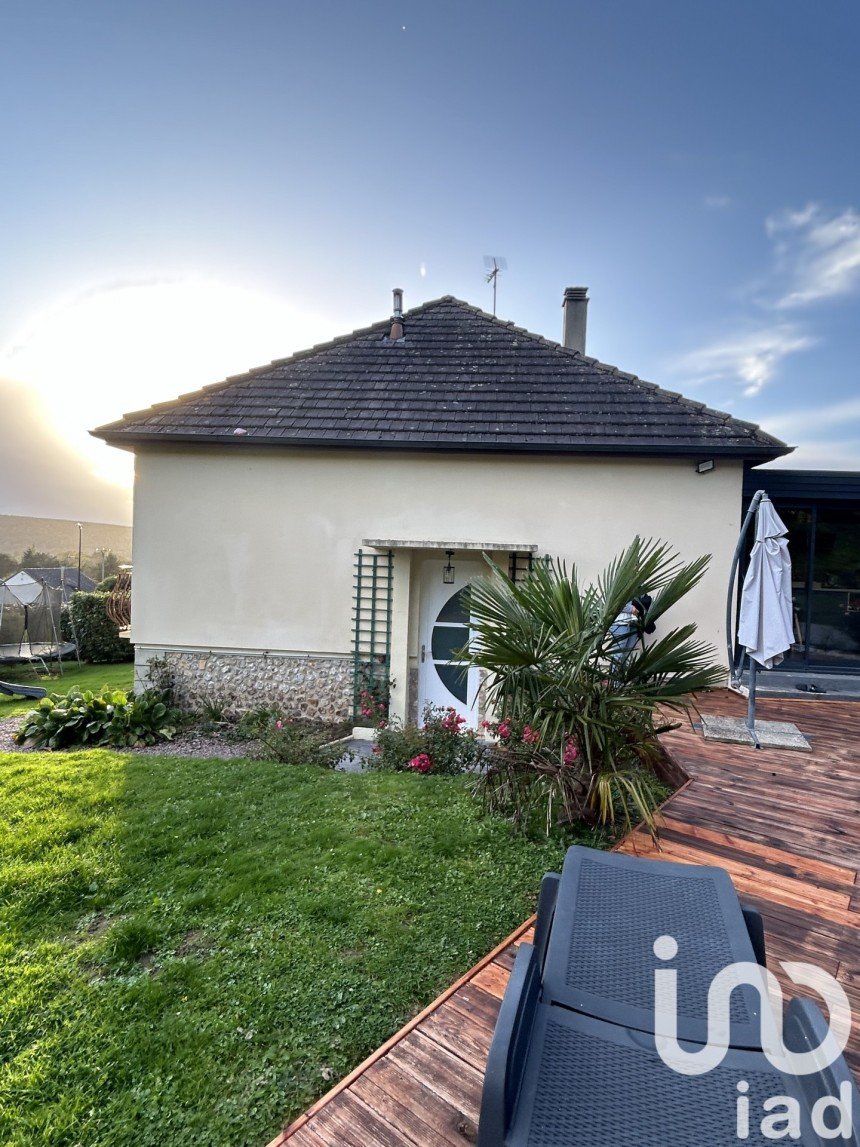 Traditional house 4 rooms of 90 m² in Corneville-sur-Risle (27500)