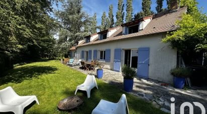 House 9 rooms of 215 m² in Villiers-Saint-Georges (77560)