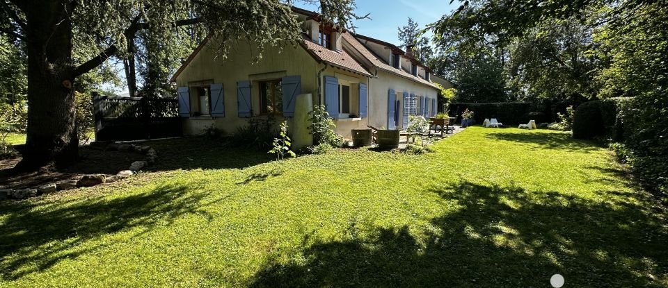 House 9 rooms of 215 m² in Villiers-Saint-Georges (77560)