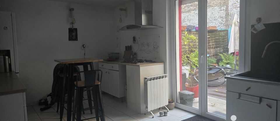 House 4 rooms of 94 m² in Roubaix (59100)