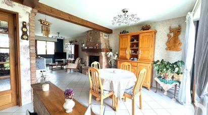 Traditional house 6 rooms of 106 m² in Thérouanne (62129)