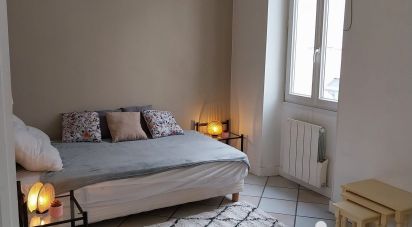 Studio 1 room of 28 m² in Rochefort (17300)