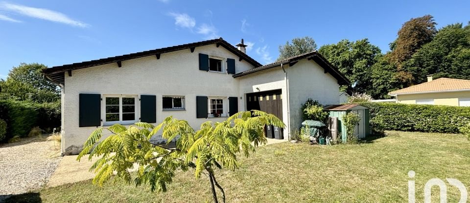 Maison traditionnelle 5 pièces de 130 m² à Saint-Loubès (33450)