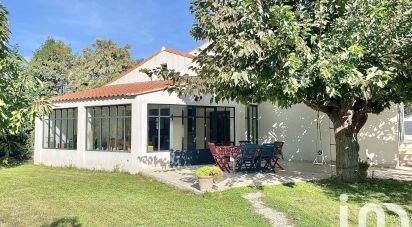 Maison traditionnelle 5 pièces de 185 m² à Salon-de-Provence (13300)