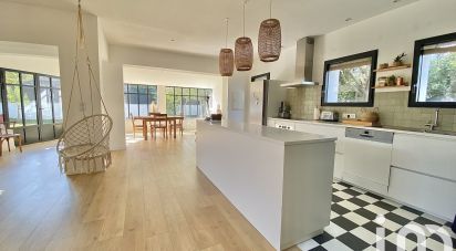 Maison traditionnelle 5 pièces de 185 m² à Salon-de-Provence (13300)