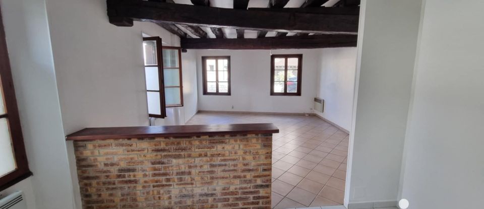 Apartment 3 rooms of 69 m² in Provins (77160)