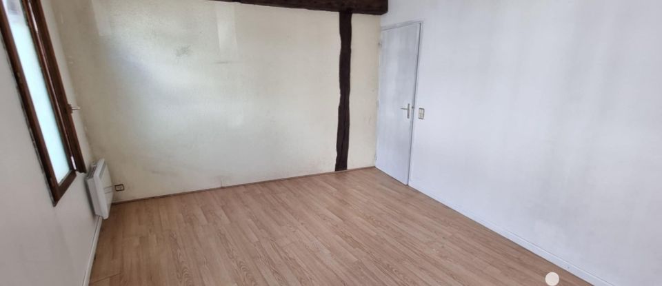 Apartment 3 rooms of 69 m² in Provins (77160)