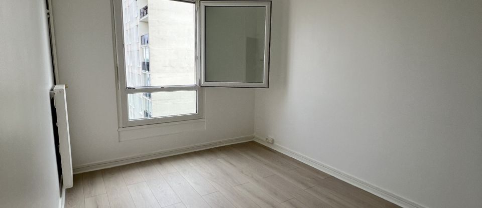 Appartement 3 pièces de 73 m² à Évry (91000)