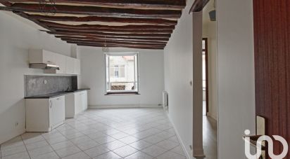 Appartement 3 pièces de 54 m² à Luzarches (95270)