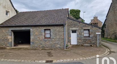 Parking of 150 m² in SAINT-JACUT-DU-MENÉ (22330)